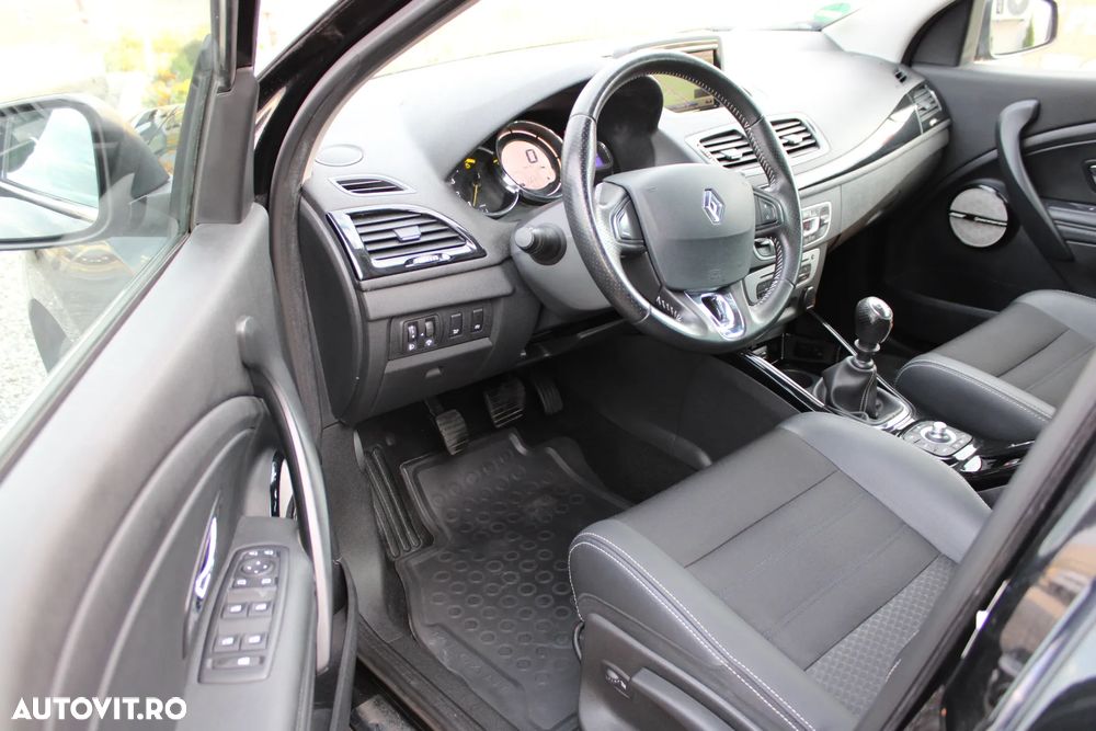 Renault Megane Grandtour ENERGY dCi 130 BOSE EDITION - 36