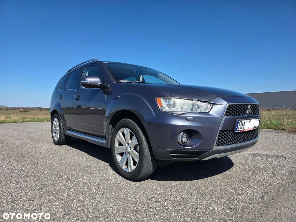 Mitsubishi Outlander - 10