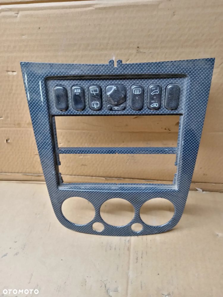 Przełączniki panel sterowania ramka dekor Mercedes Viano 1688203710 - 1