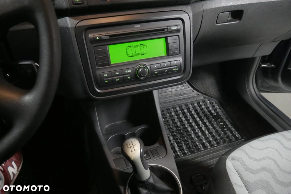 Skoda Fabia 1.4 16V Ambiente - 14