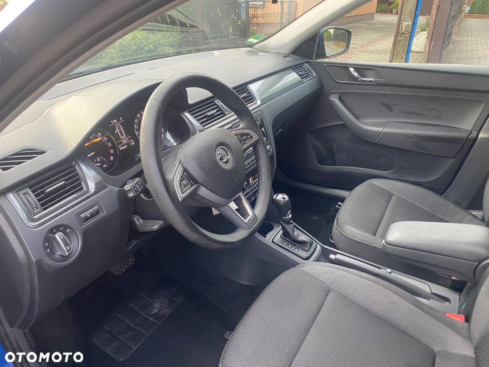 Skoda RAPID 1.6 TDI DPF Edition DSG - 12