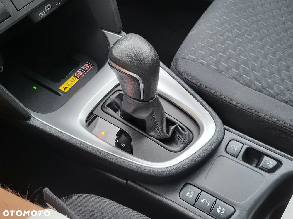Toyota Yaris Cross Hybrid 1.5 Comfort - 23
