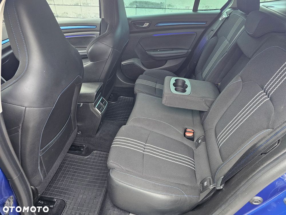 Renault Megane 1.6 dCi GT EDC - 11