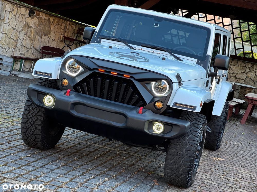 Jeep Wrangler 3.6 Unlim Sahara - 1
