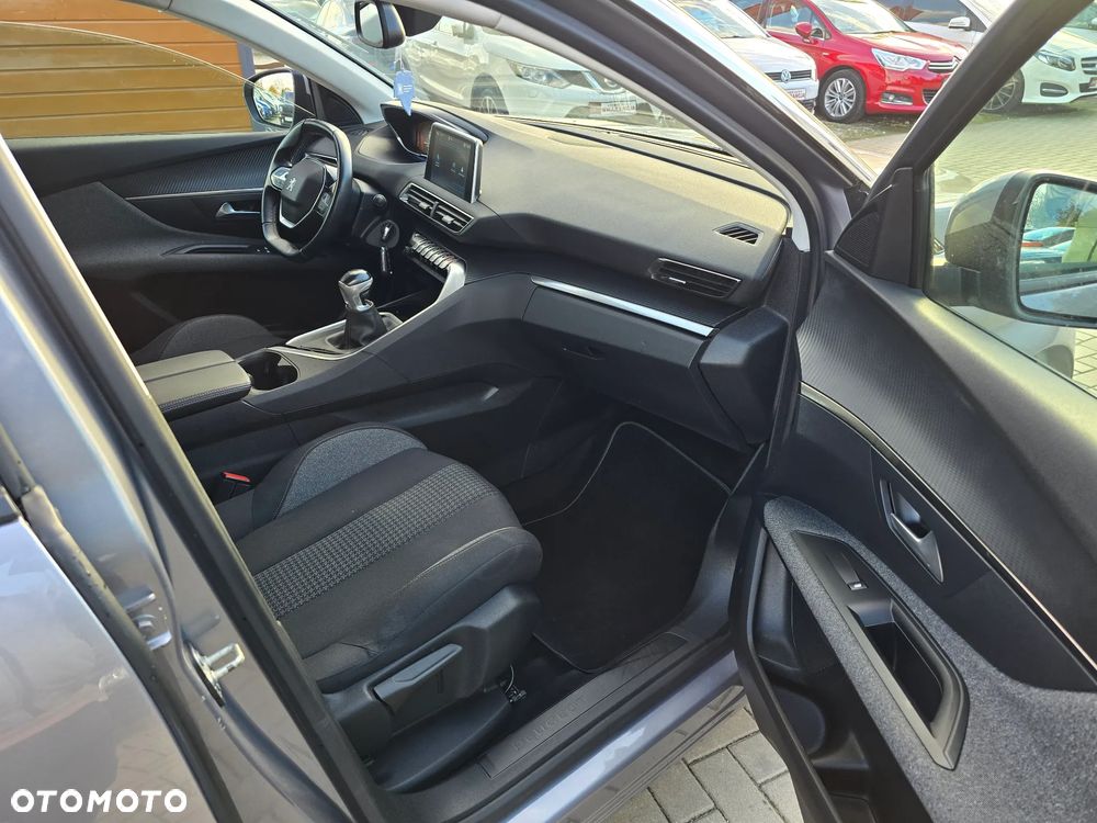 Peugeot 3008 - 11