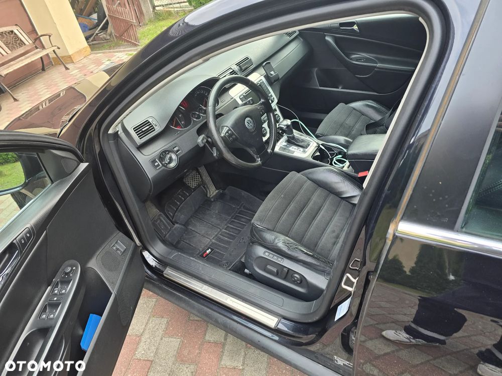 Volkswagen Passat 2.0 TDI DPF Highline DSG - 11