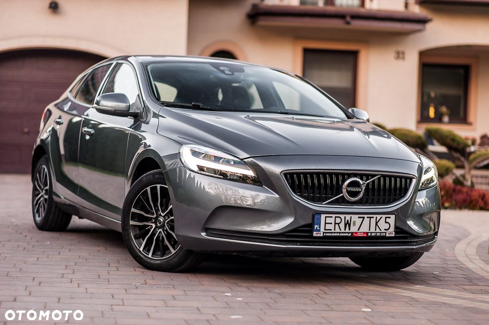 Volvo V40 D2 Drive-E Momentum - 4