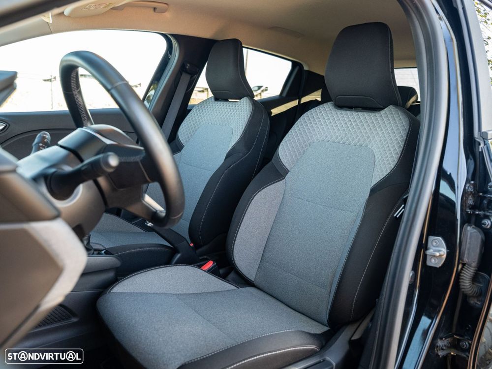 Renault Clio 1.0 TCe Evolution - 36