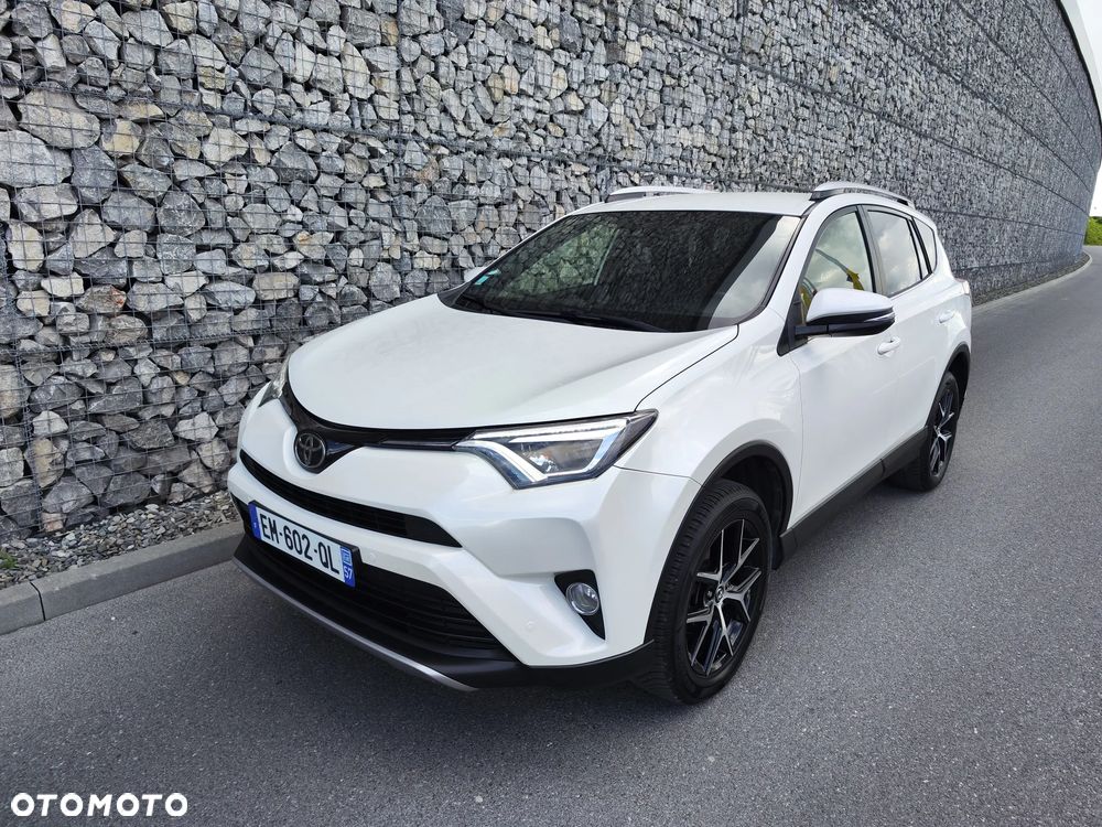 Toyota RAV4 - 9