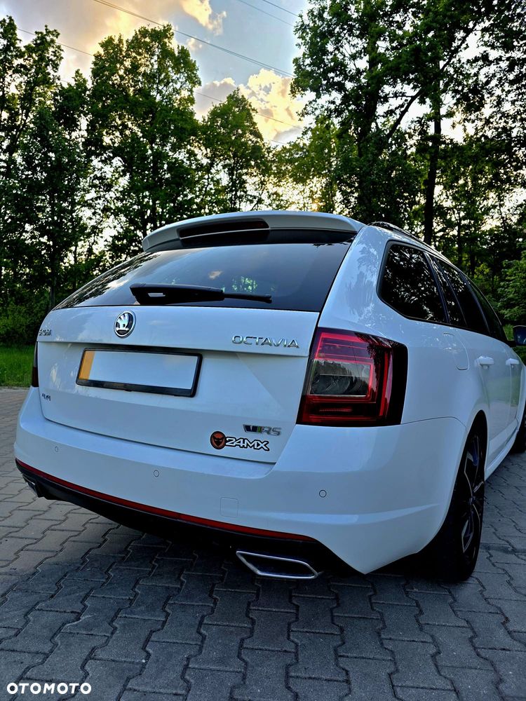 Skoda Octavia 2.0 TDI RS Challenge DSG - 14