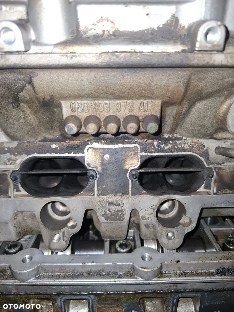 AUDI A4 B6 GŁOWICA SILNIKA 2.0 FSI 06D103373AL - 2
