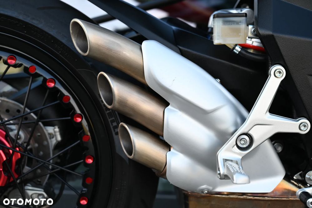 MV AGUSTA Brutale - 34