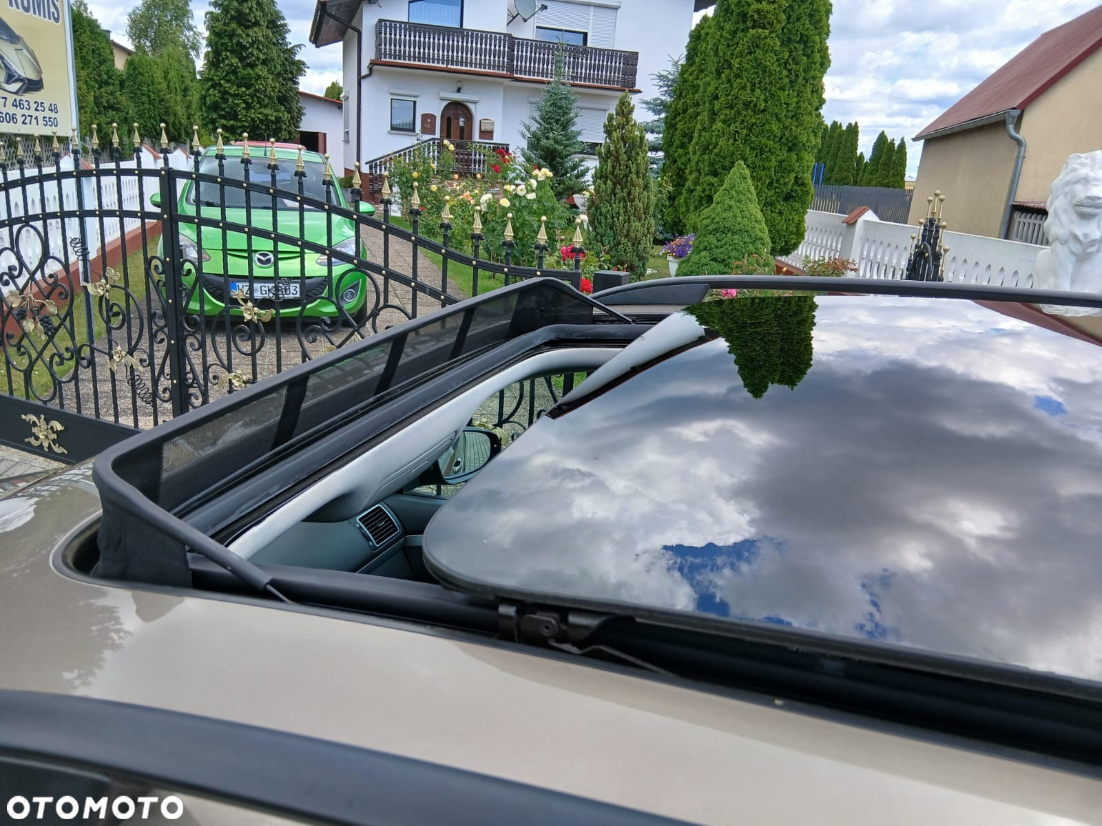 Volkswagen Touran 2.0 TDI DPF MATCH - 28