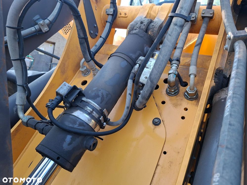 Volvo L45H 4X4 - 26