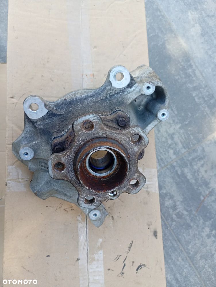 BMW 3 G20 G21 X DRIVE Zwrotnica przednia prawa R6878612-02 6877148 6877150 - 2