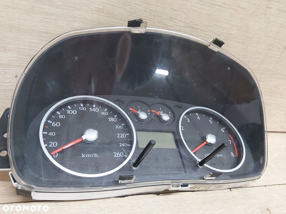 HYUNDAI COUPE II 2,0 Licznik zegary 8420-1510 - 3