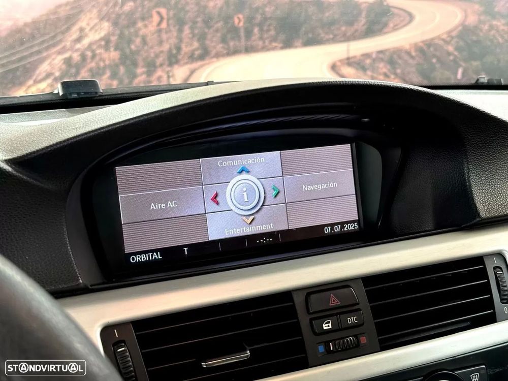 BMW 320 d Coupe Auto - 26