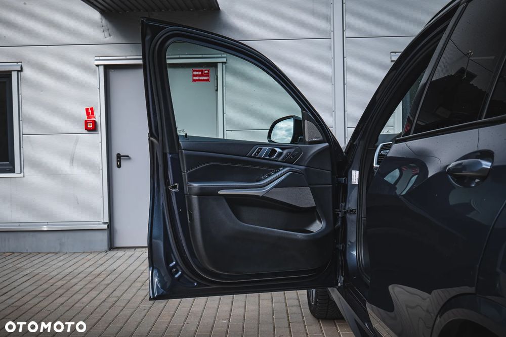 BMW X5 xDrive25d - 29