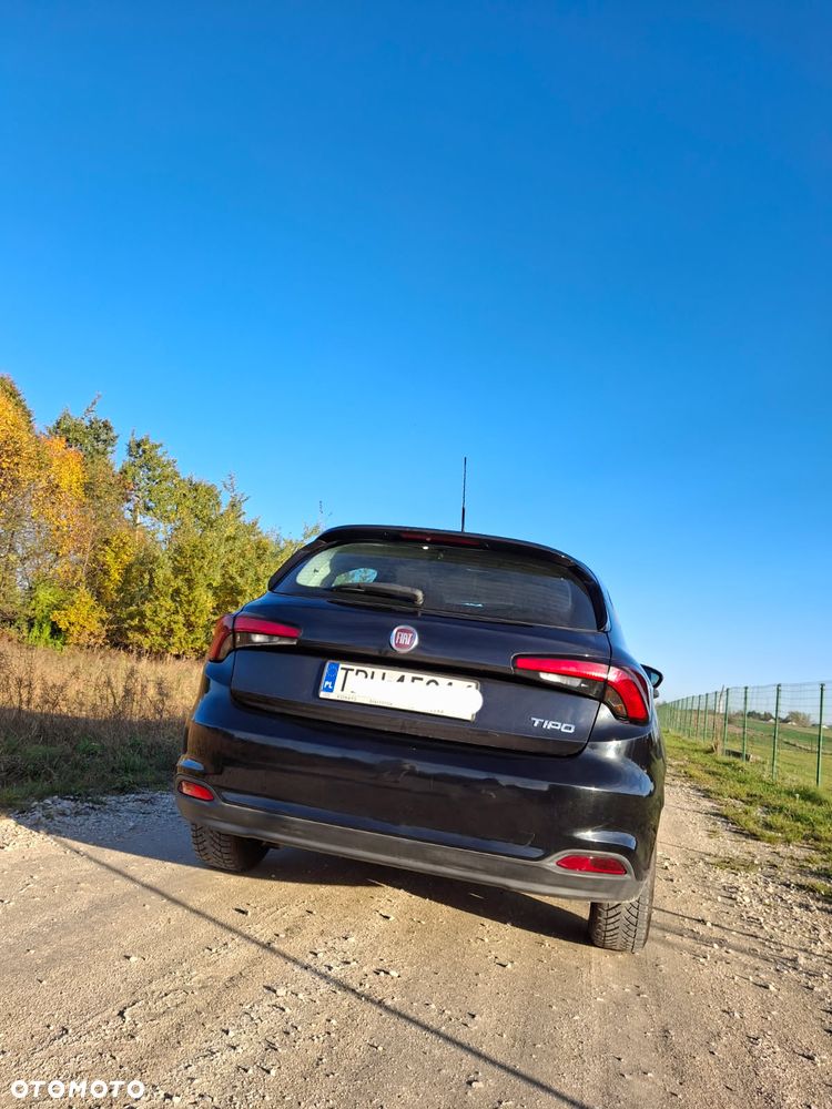 Fiat Tipo 1.4 T-Jet 16v Street - 2