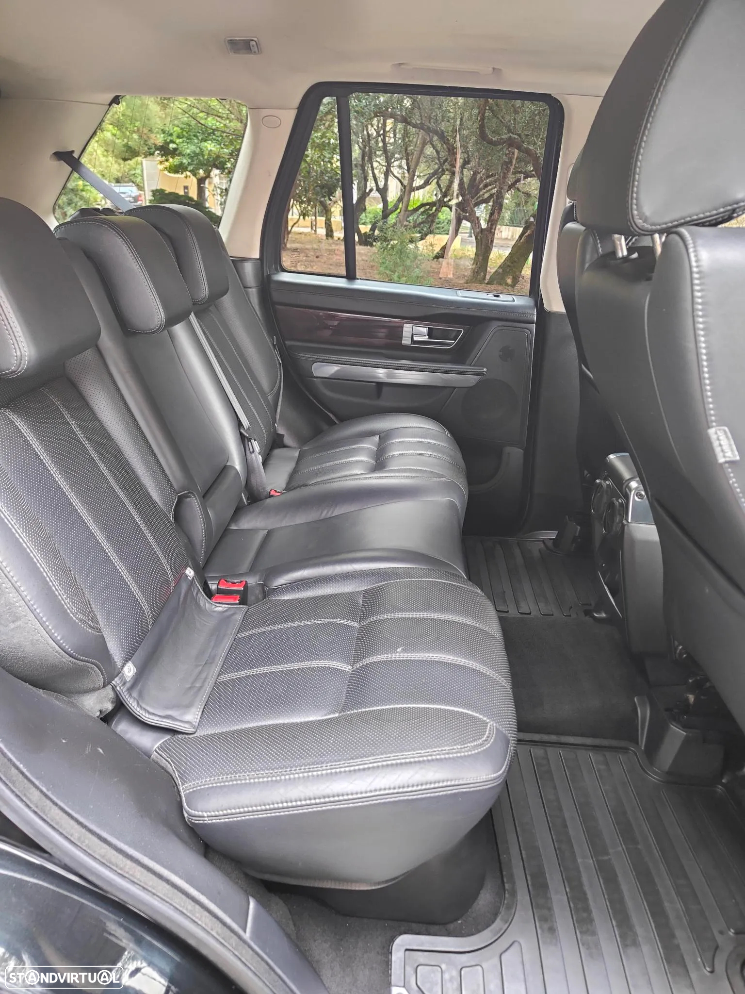 Land Rover Range Rover Sport 3.0 TDV6 HSE - 18