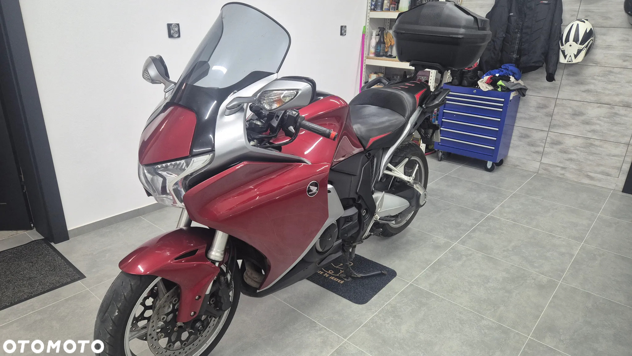 Honda VFR - 6