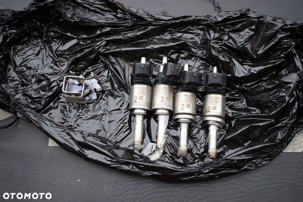 WTRYSKIWACZ CX-5  2.5 SKYACTIV PY01-13250 MAZDA 2011-2015 - 1