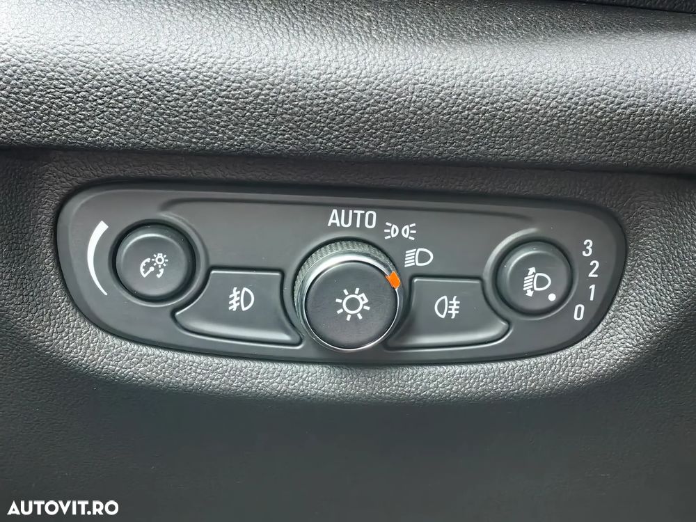 Opel Insignia 1.5 Turbo Start/Stop Aut. Dynamic - 28