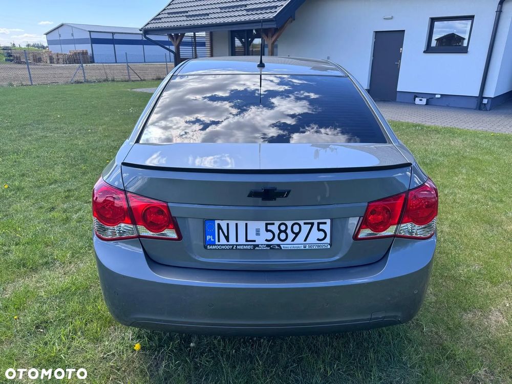 Chevrolet Cruze 2.0 LT - 8