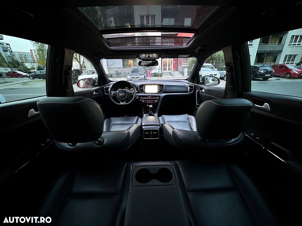 Kia Sportage 2,0 CRDI AWD GT Line - 30