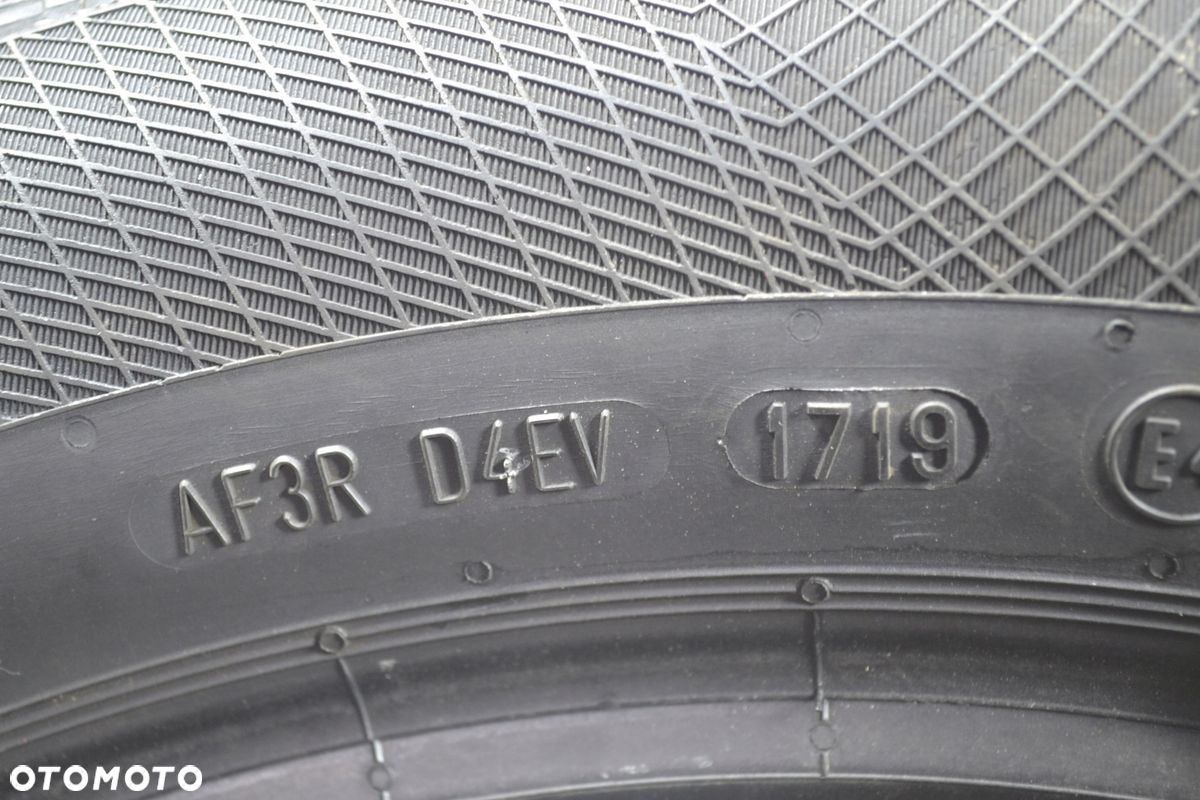 215/55R17 94H CONTINENTAL TS850P x4szt 7041z - 3