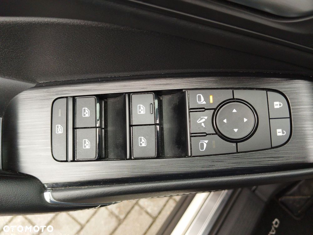 Nissan Qashqai 1.3 DIG-T mHEV N-Connecta - 16