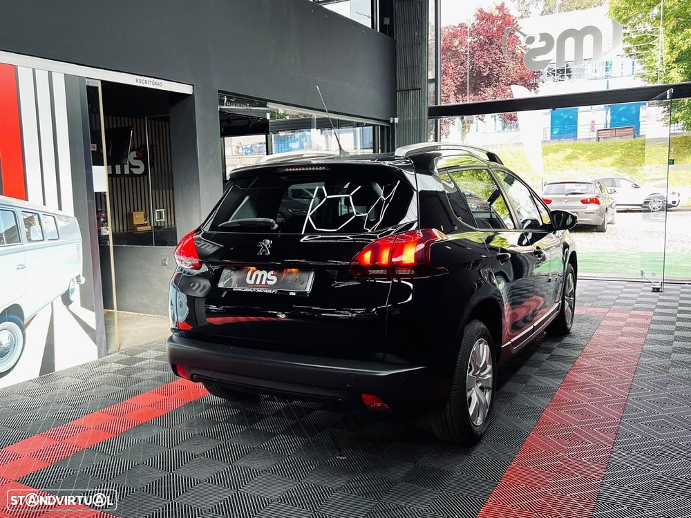 Peugeot 2008 1.2 PureTech Allure - 11