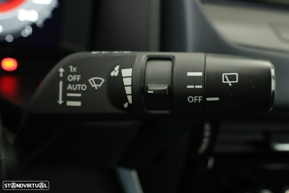 Nissan Qashqai 1.3 DIG-T N-Connecta Xtronic - 18