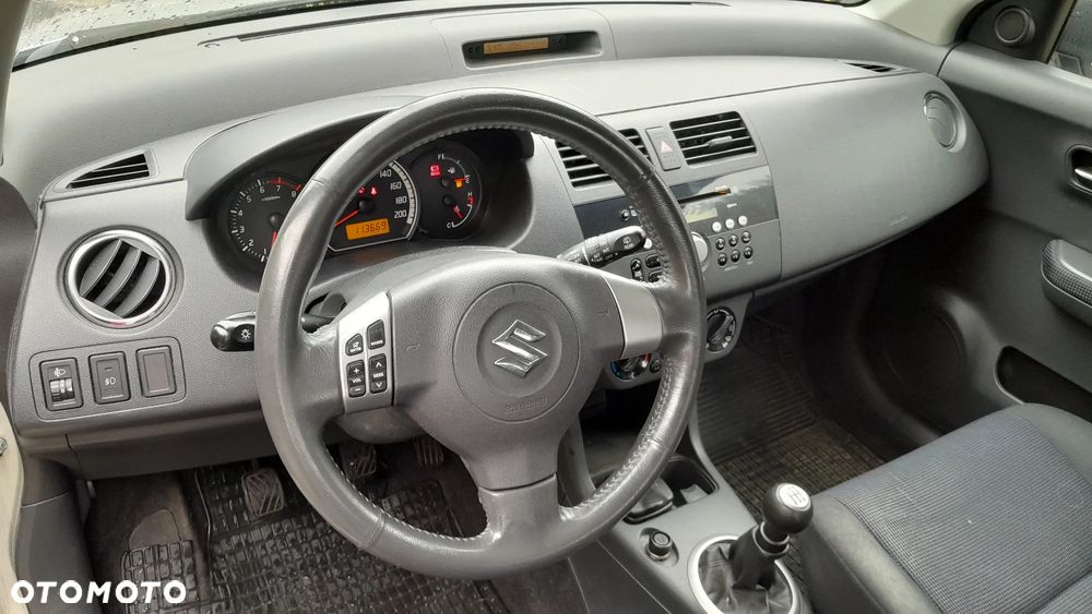 Suzuki Swift 1.3 4x4 Snow - 6