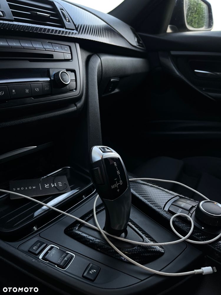 BMW Seria 3 320d Efficient Dynamics Edition - 16