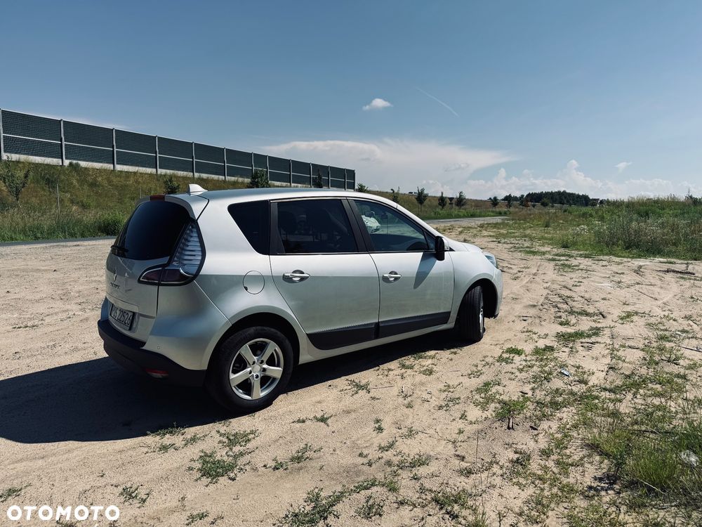 Renault Scenic 1.5 dCi Life - 6