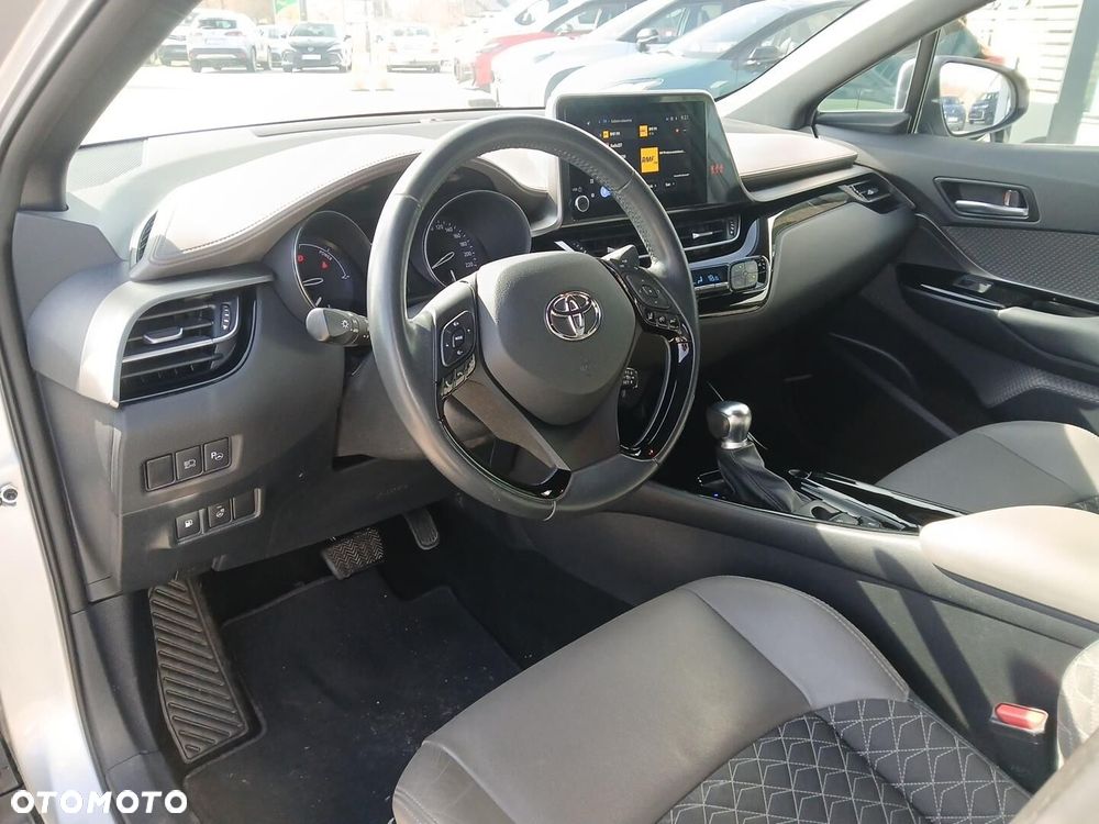 Toyota C-HR 2.0 Hybrid Executive - 17