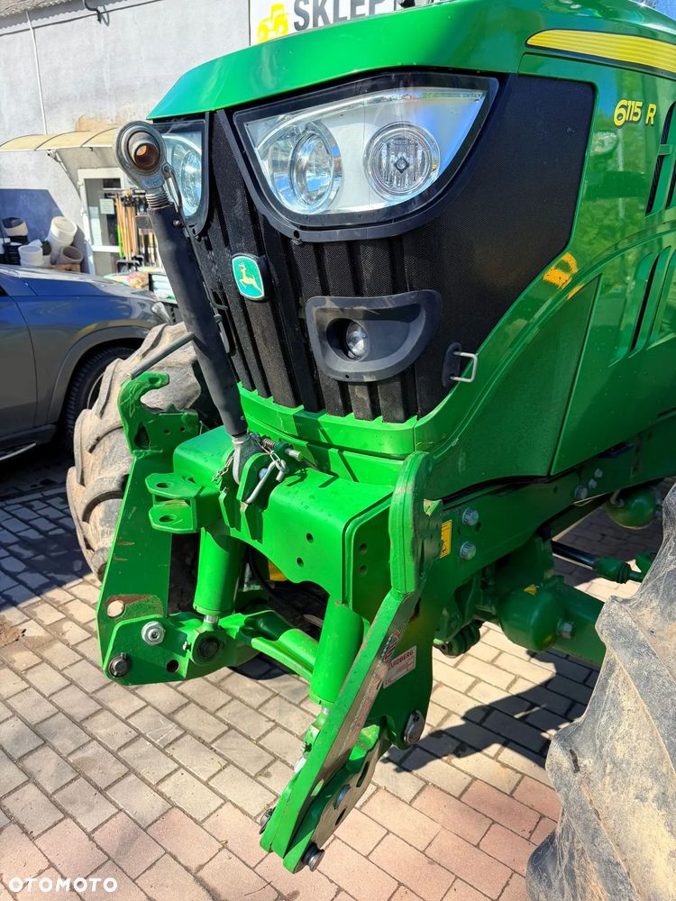 John Deere 6115R - 4
