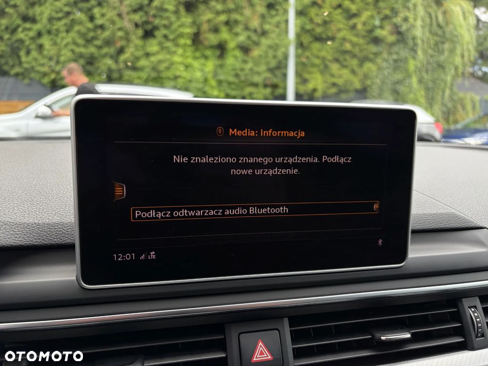 Audi A4 Avant 40 TDI S tronic design - 30