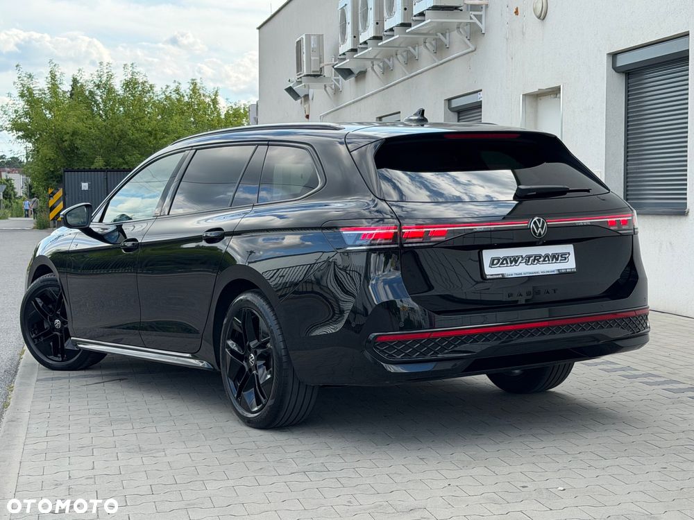 Volkswagen Passat Variant 2.0 TDI SCR DSG R-Line - 9