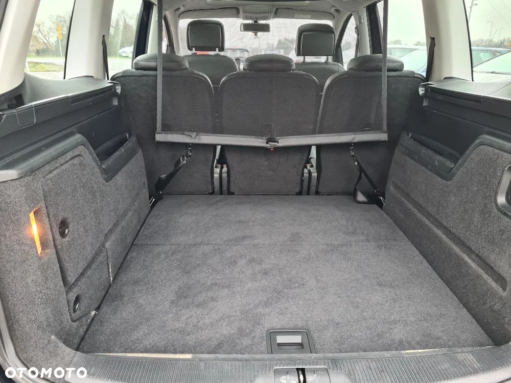 Volkswagen Sharan 2.0 TDI 4Motion BlueMotion Technology Comfortline - 12