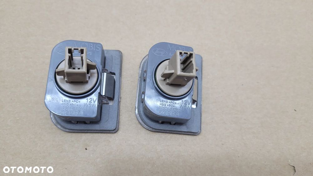 HYUNDAI PODŚWIETLENIE LAMPKA TABLICY REJESTRACYJNEJ 92501-BE000 - 3