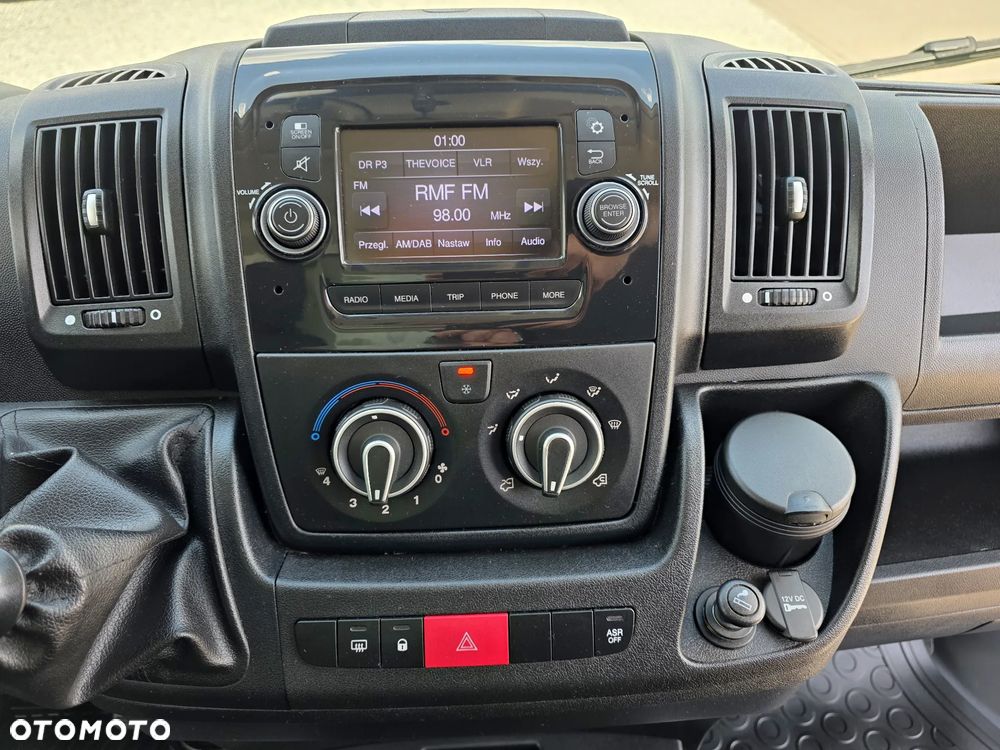 Peugeot BOXER 2,2 HDI 165 KONNY KONTENER 4,2M KLIMA WEBASTO KAMERA 107T/KM PRZEBIEGU GWARANCJA - 23