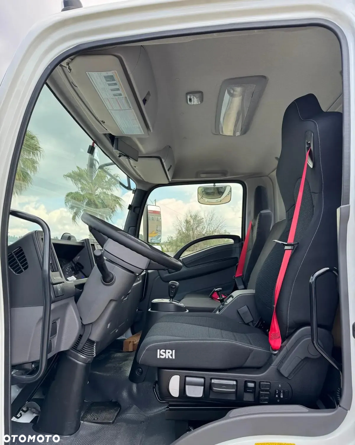 Isuzu Trucks F14 - 4