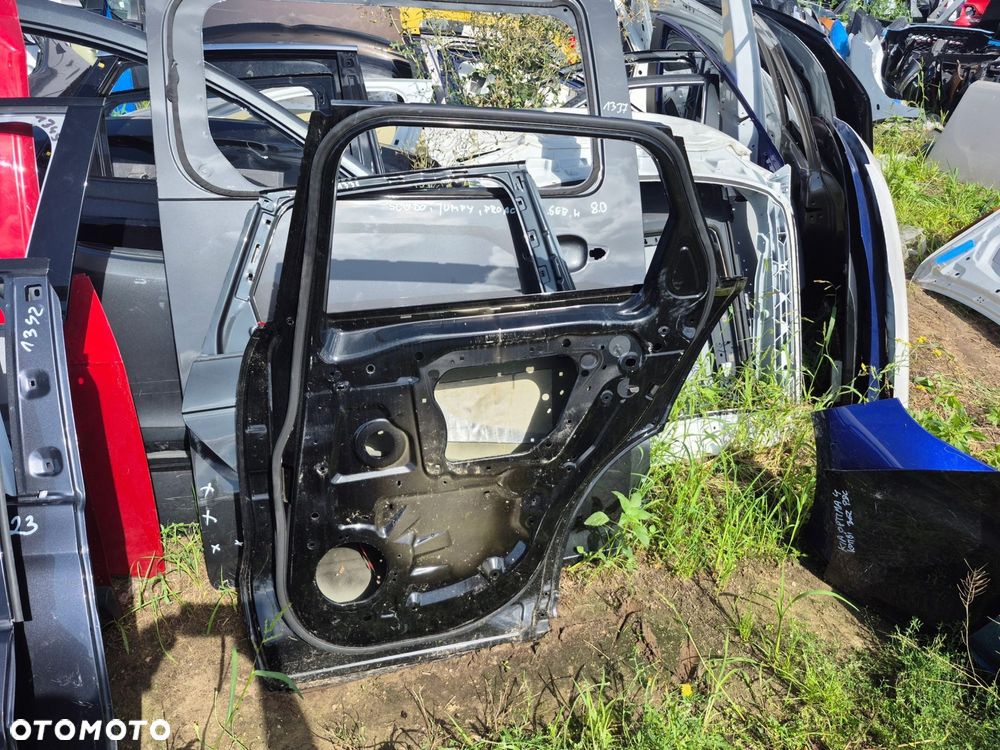 Drzwi Jaguar F-Pace 2016-2025r. Tył Prawy - 2