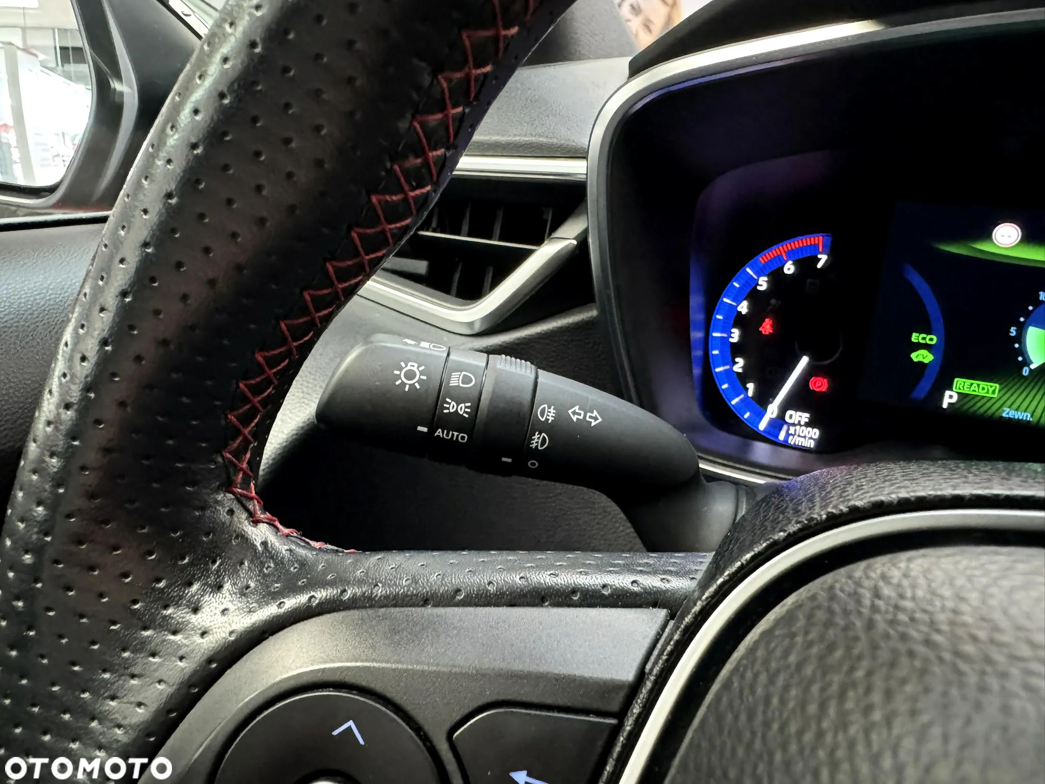 Toyota Corolla 1.8 Hybrid GR Sport - 23