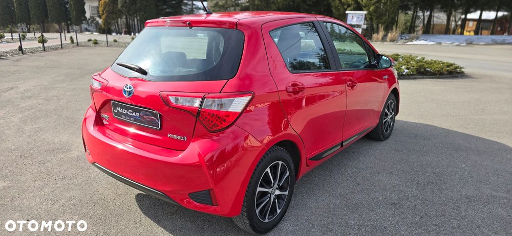 Toyota Yaris Hybrid 100 Premium EU6 - 10