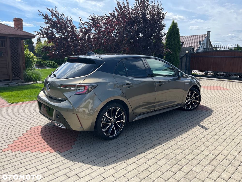 Toyota Corolla 2.0 Hybrid Executive - 5