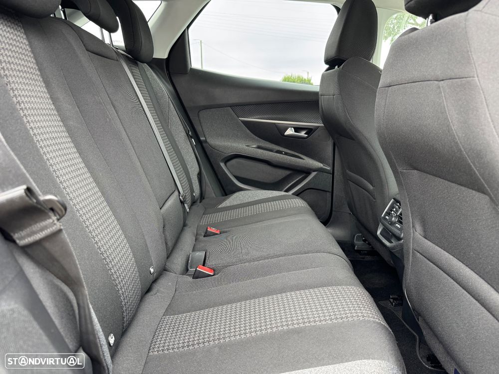 Peugeot 3008 1.2 PureTech Active - 9