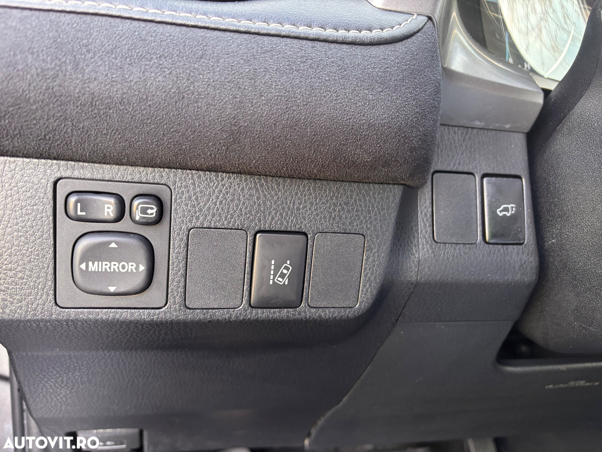 Toyota RAV4 2.5 VVT-i HSD 4x4 Executive - 23